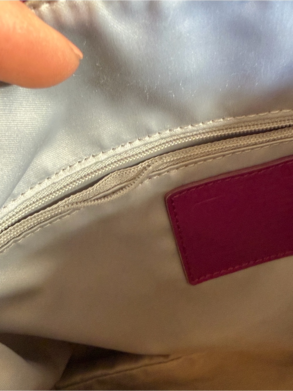 Coach Poppy Barbiecore Y2K 2012 Liquid Gloss Patent Leather Hobo Berry Pink GUC - Picture 8 of 15